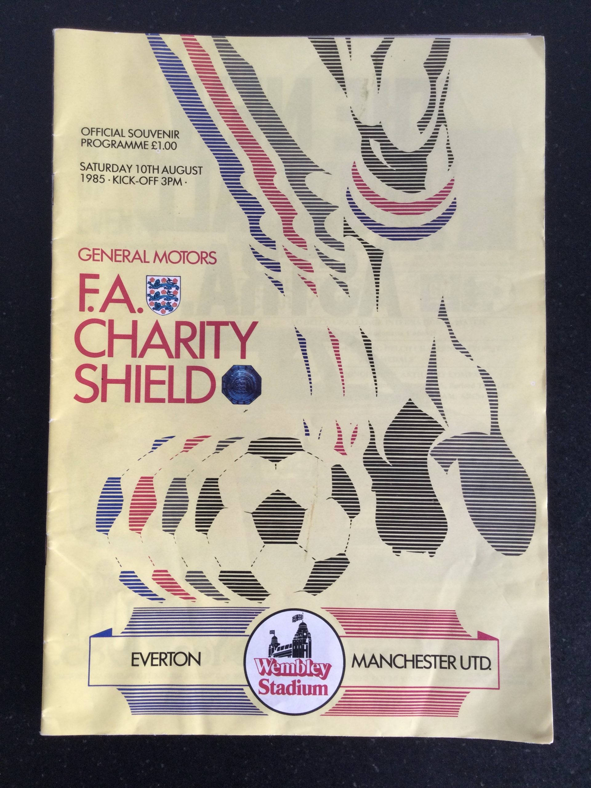 Everton v Manchester United Charity Shield Match Day Programme 1985
