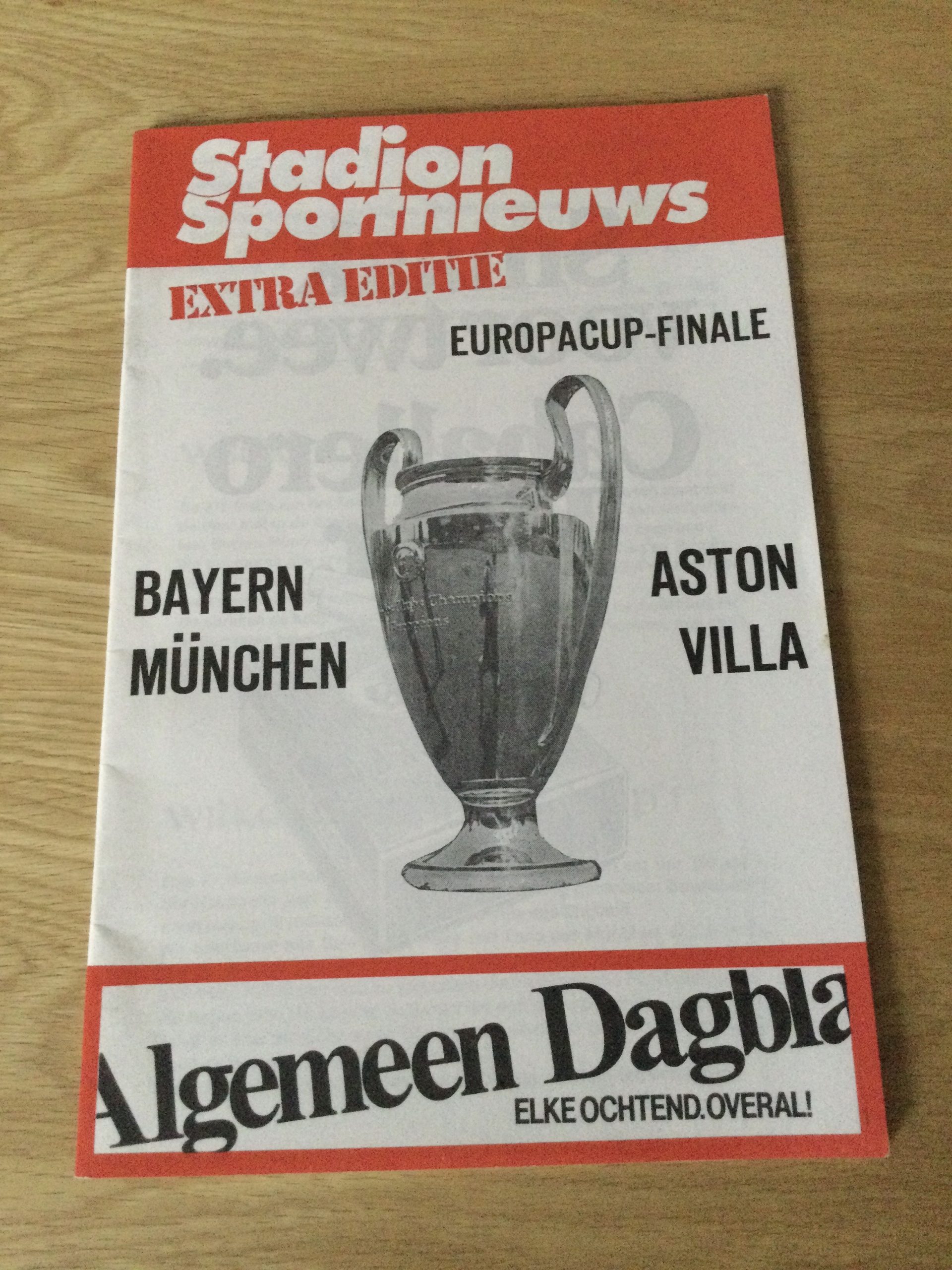 Bayern Munich v Aston Villa European Cup Final Stadium Programme c/w All Home Matchday Programmes 1981/1982 - Image 3
