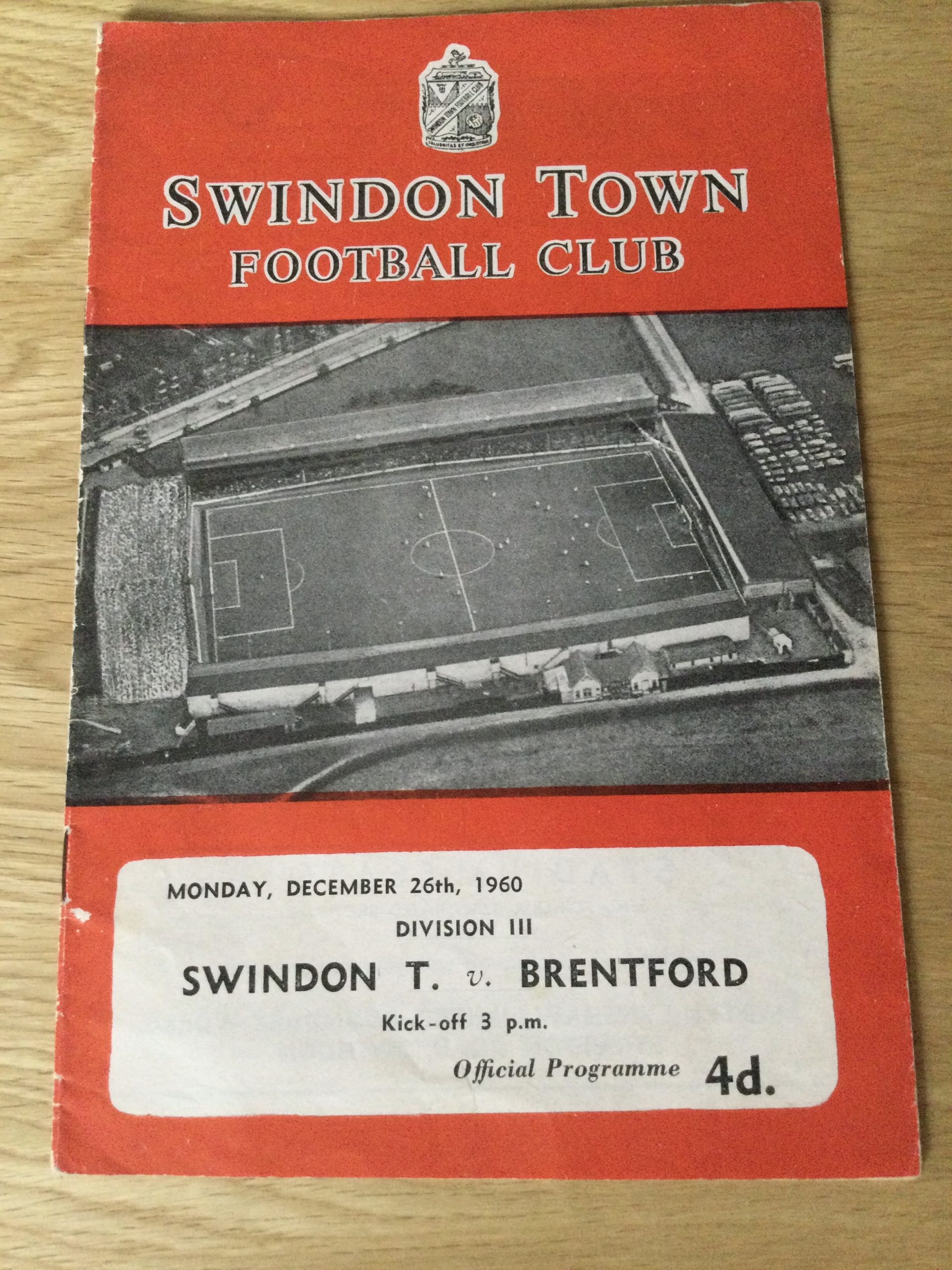 Swindon Town v Brentford League Matchday Programme 1960