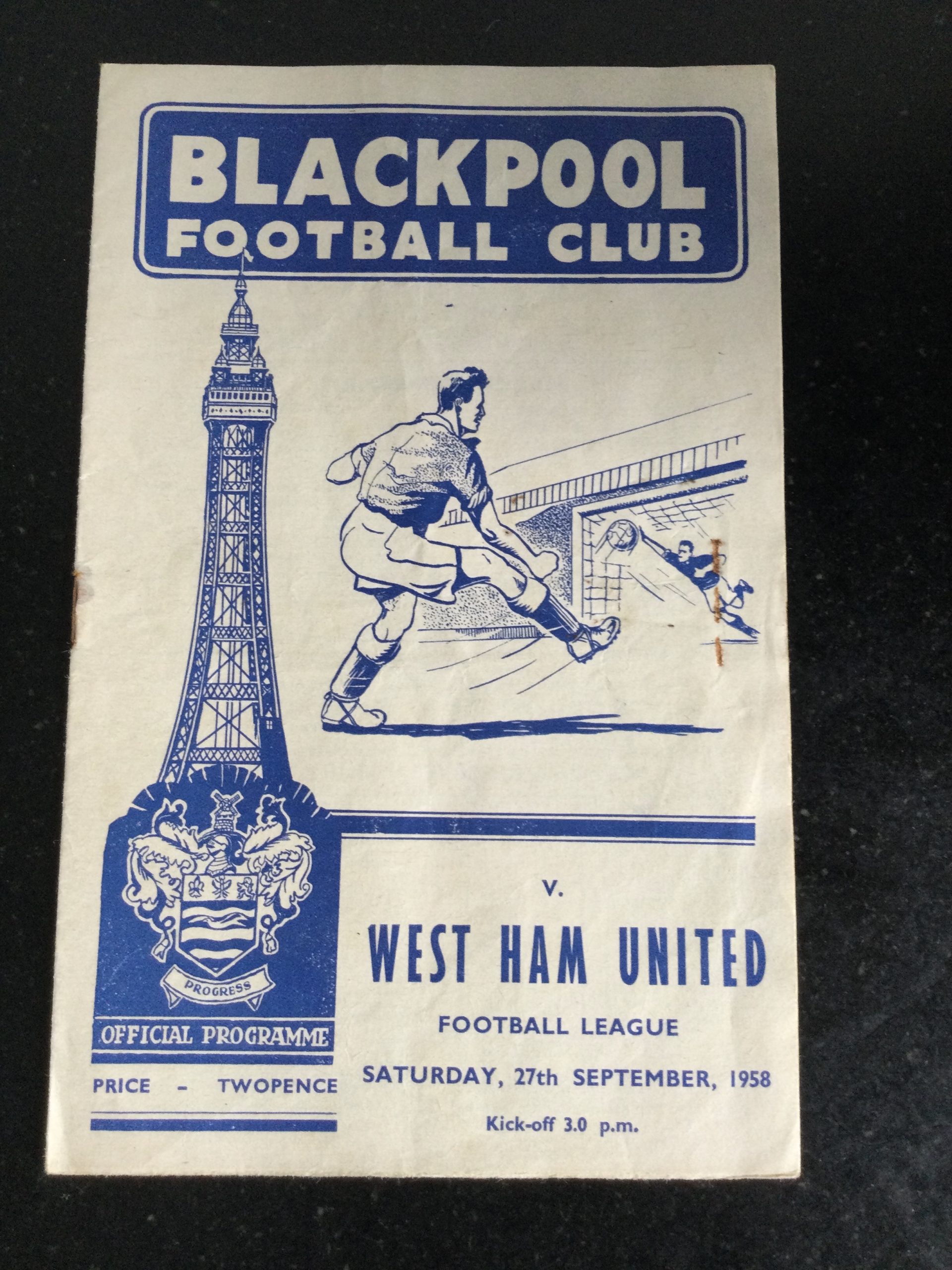 Blackpool v West Ham United League Matchday Programme 1958